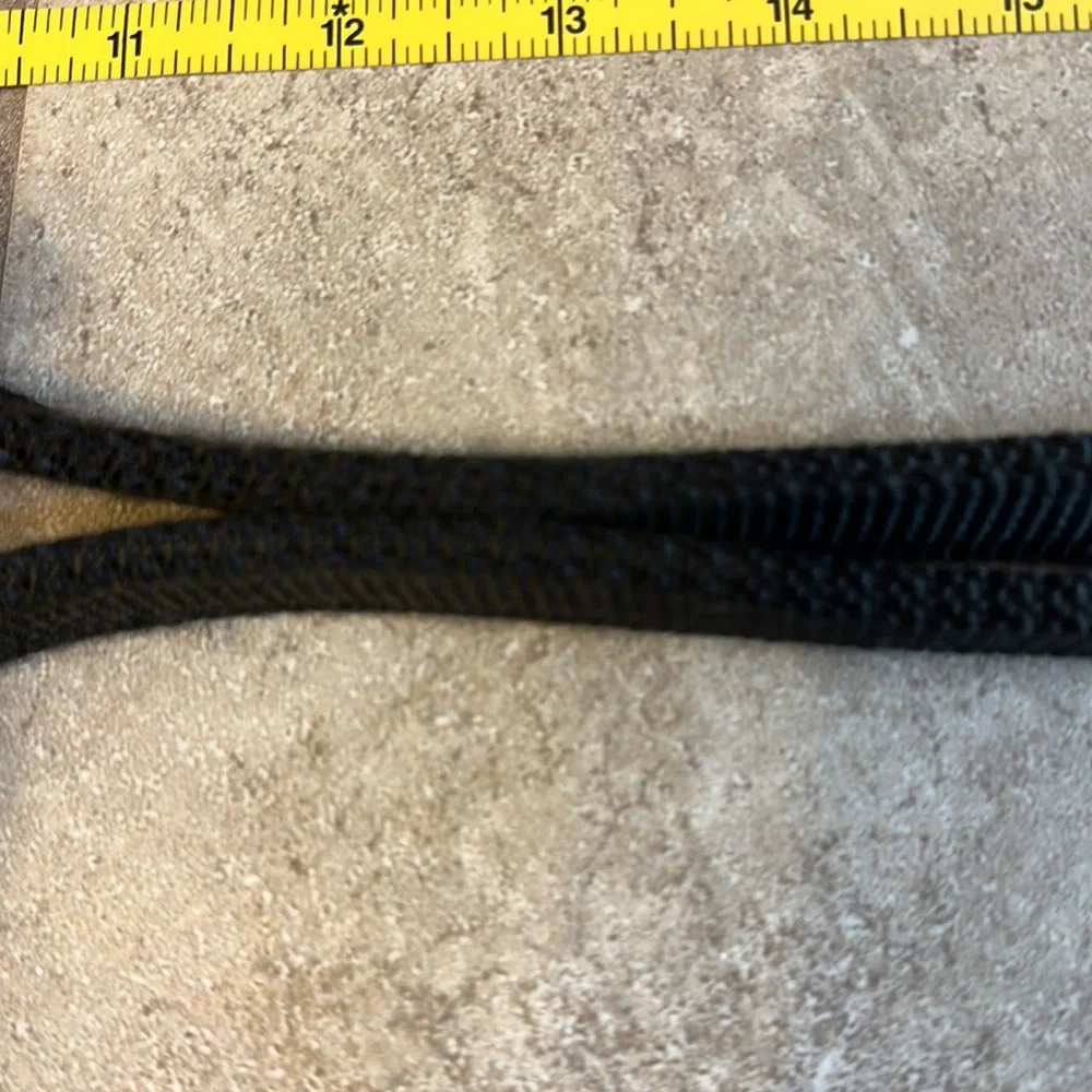 Double dog leash connector 19” each side black. Double THICK LEASH SEWN